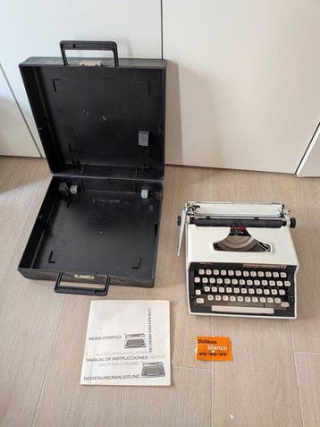 Sperry Rand Remington Monarch-1 - Typemachine - 1960-1970
