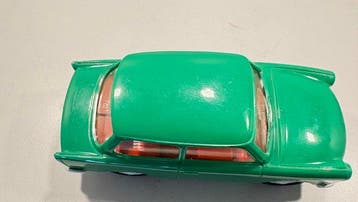 Anker 1:24 - Modelauto - Trabant 601, Nieuw