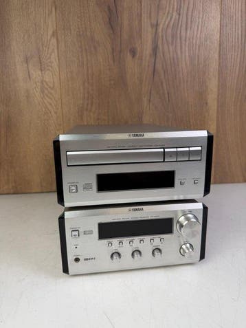Yamaha - RX-E400 Receiver + CDX-E400 Disc Player Stereoset, Nieuw