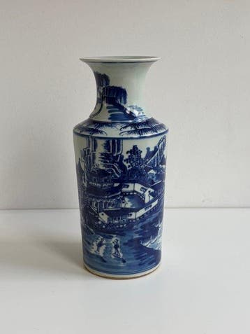 Chinese blauw-witte porseleinen slipvaas - Landschapsscène,