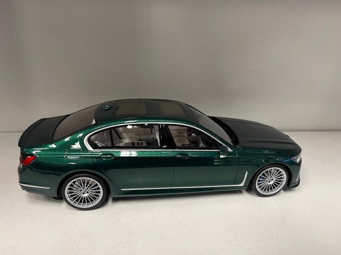 GT Spirit 1:18 - Modelauto - BMW 7-series, Hobby en Vrije tijd, Modelauto's | 1:5 tot 1:12