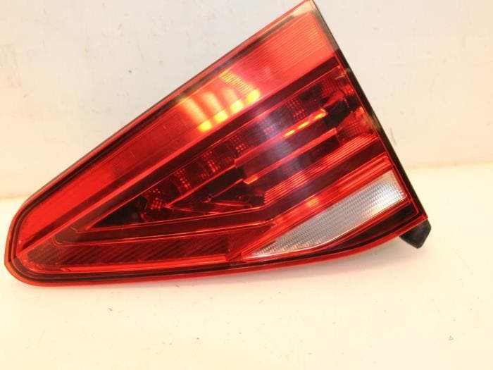 Achterlicht rechts Volkswagen Touran O111731, Autos : Pièces & Accessoires, Éclairage