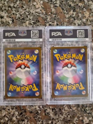 Pokémon - 2 Graded card - Dracaufeu, Arceus e Charizard 349;
