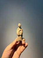 Oud-Chinees, Han-dynastie Keramiek staand beeldje - 10 cm