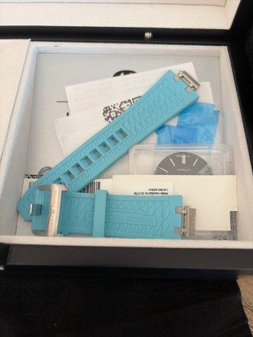 Maurice Lacroix - Aikon Urban Tribe Limider Edition -, Nieuw
