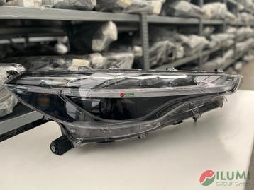 TOYOTA COROLLA CROSS FULL LED KOPLAMP RECHTS 16184, Verzenden, Gebruikt, Toyota