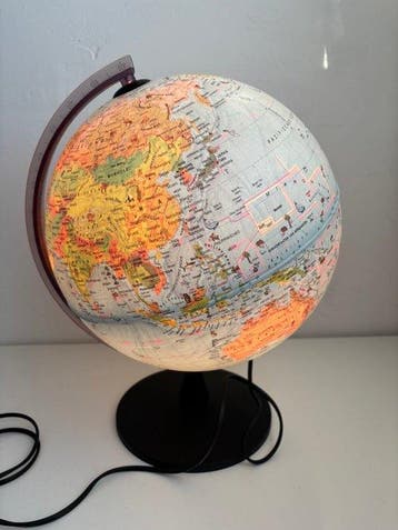 Terrestrial table globe - Politieke wereldbol - 1970-1980