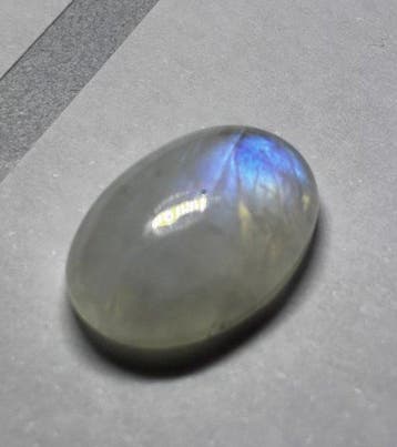 Maansteen Ovaal cabochon - Hoogte: 1.6 cm - Breedte: 1.1 cm-