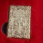 Zippo - Diseño The Holy Bible - Aansteker - Verguld, Messing, Verzamelen, Nieuw