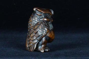 Vente aux enchères absolue – Netsuke en ébène sculpté à la, Antiquités & Art