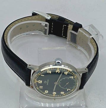 Omega - Stahlarmbanduhr - Militär Style - schwarzes