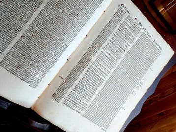 Nicolaus de Lyra - Sheet from Incunable Biblia latina