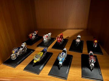 IXO 1:43 - Moto miniature (9) - MV Agusta/ Honda/ Suzuki/, Nieuw