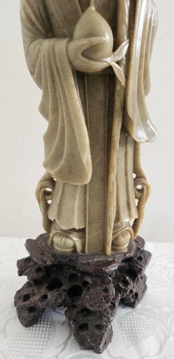 Chinese Wijsgeer - La pierre à savon et la pièce inférieure