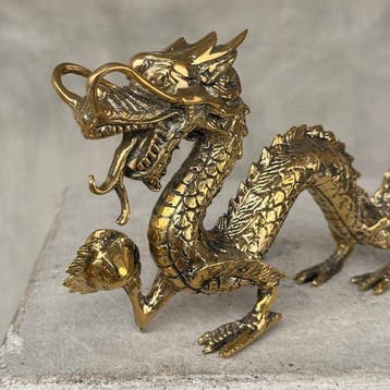 Sculpture, NO RESERVE PRICE - Golden Chinese Dragon