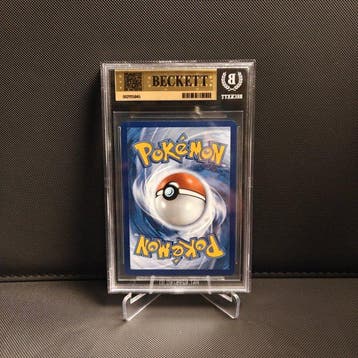 Pokémon - 1 Graded card - Budew 221 - Beckett 9.5 - Mega