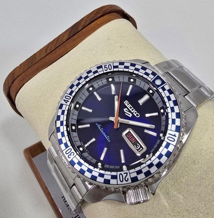 Seiko - Seiko 5 Sports SKX Rally Diver - Sans prix de, Bijoux, Sacs & Beauté, Montres | Hommes