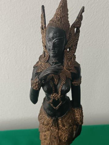 Angelo Theppanon - Beeld - Engel van de tempel -