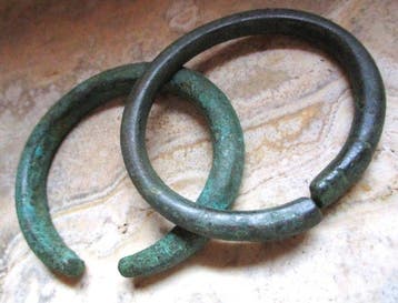 Oud-Romeins Brons Decoratieve set van twee bangles - 74 mm