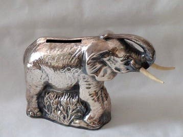 Figurine militaire miniature - Galamineerd Zilveren Olifant,