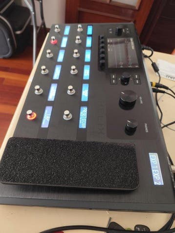 Line 6 Helix Floor + Mission Engineering EP1-L6 + Super Pack, Nieuw