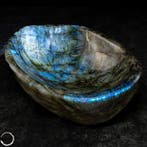 Natuurlijke labradoriet schelp – intense blauwe glans,