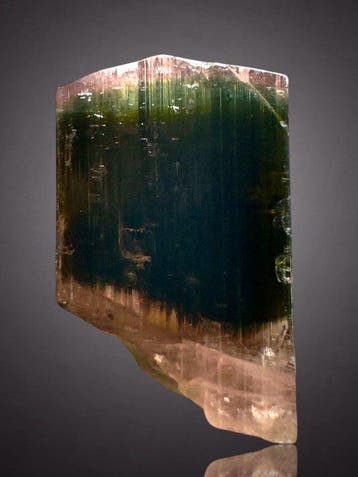 Prachtige roze elbaiet op cleavelandiet Mineralencollectie -
