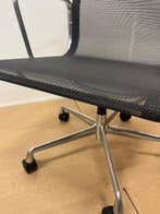 Refurbished Vitra Eames Ea 117 Bureaustoel Versie, Verzenden, Bureaustoel