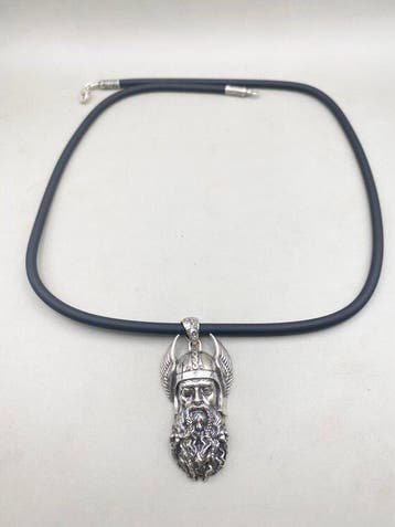 Sans prix de réserve - Pendentif en forme de médaillon
