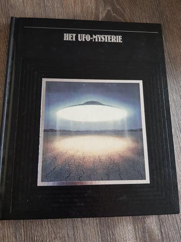 UFO MYSTERIES 9789061829935 en, Boeken, Verzenden, Zo goed als nieuw, En