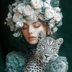 I_KONIQ - Floreal girl and leopard, Nieuw