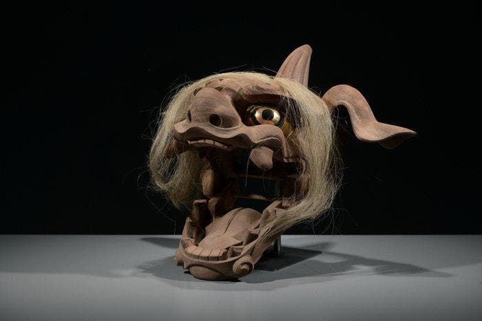 Mask - Un impressionnant masque de théâtre en bois Shishi, Antiek en Kunst, Antiek | Overige Antiek
