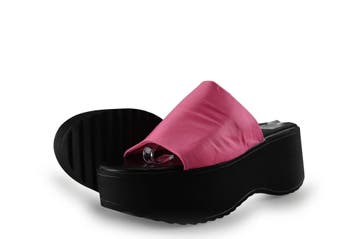Sacha Slippers in maat 38 Roze, Kleding | Dames, Schoenen, Slippers, Verzenden, Zo goed als nieuw, Roze