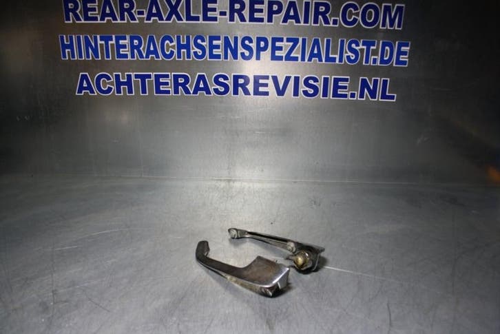 Deurklink rechts en links Opel Manta A, Ascona A, gebruikt., Auto-onderdelen, Carrosserie, Gebruikt, Opel, Verzenden