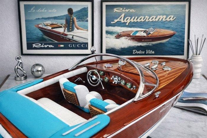 Maquette Riva Aquarama 53 cm bois Luxe bateau 1:14 -, Hobby en Vrije tijd, Modelauto's | 1:5 tot 1:12