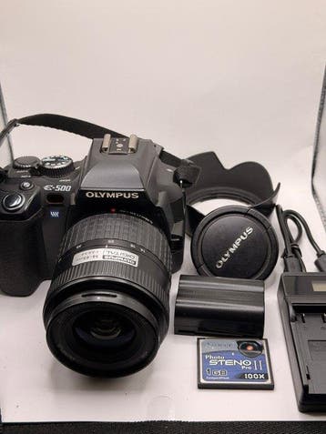 Olympus E-500 DSLR (2005) + Zuiko Digital 14-45mm Lens –, Nieuw