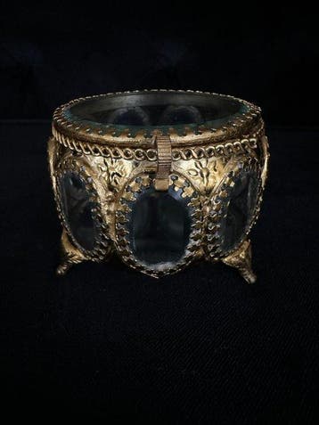 Sieradendoos - Sieradenkistje – Gefaseerd glas en verguld, Antiek en Kunst