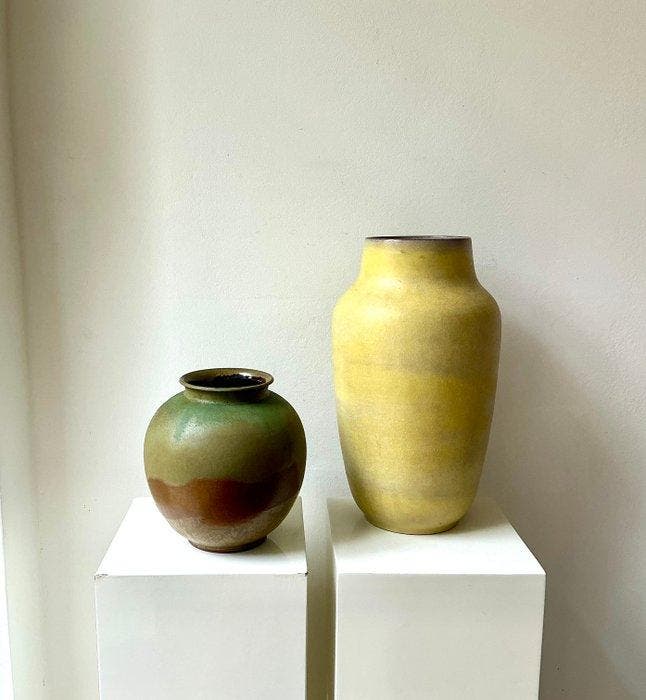 Fürst-Adolf-Werkstätten Bückeburg - Vase (2) - Céramique -, Antiek en Kunst, Antiek | Meubels | Stoelen en Sofa's