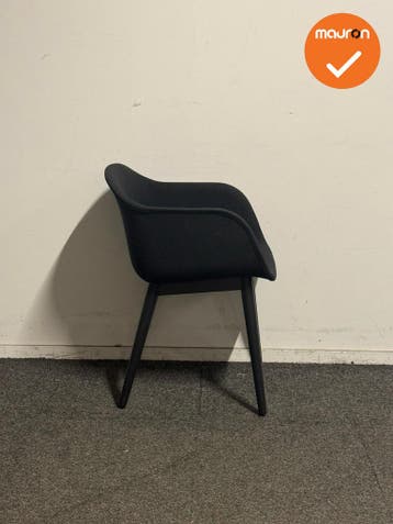 Basic - Kuipstoel - Zwart - Zwarte stoffering - Zwart houten, Ophalen of Verzenden, Stoel
