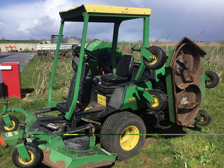 John Deere 1600 Turbo TerrainCut Zitmaaier - Frontmaaier, Tuin en Terras, Zitmaaiers
