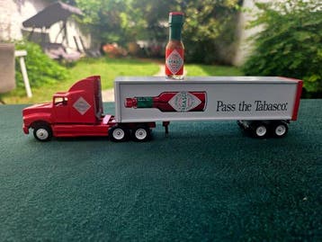 Winross 1:64 - Modelauto - Tabasco camion semi-remorque, Nieuw