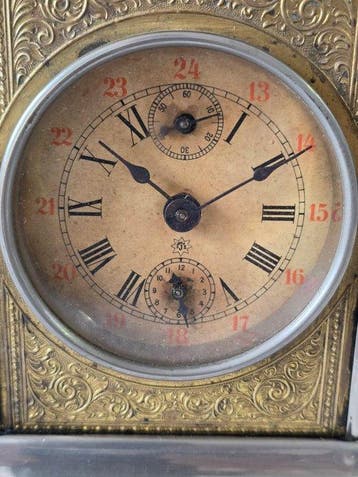 Pendulette d’officier - Junghans - métal, laiton, verre -