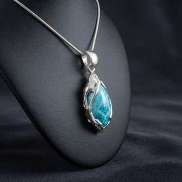 Natuurlijke Larimar van topkwaliteit. Unieke handgemaakte