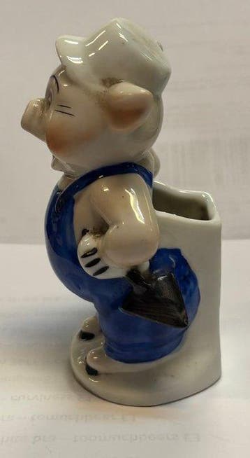 Disney - Beeldje - Practical Pig toothpick holder -, Verzamelen, Nieuw