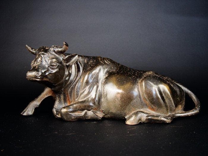 Brons - Watanabe Wunn  - Heel mooi koebeeldje. - Shwa, Antiek en Kunst, Antiek | Overige Antiek