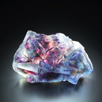 Fluorite arc-en-ciel premium avec des inclusions fantômes de