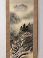 Rustig Japans inktlandschap op een hangende rol schilderij -