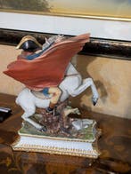 Capodimonte - G.Cortese (Corti) - Beeld, Napoleone a cavallo