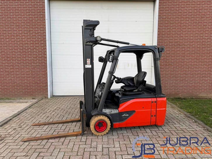 Linde E20L-02 Elektrische Heftruck | 2019 | 8960U | 2T 5.4M, Articles professionnels, Machines & Construction | Chariots élévateurs & Transport interne