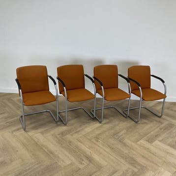 complete set van 4 stuks Lande vergaderstoelen, donker, Gebruikt